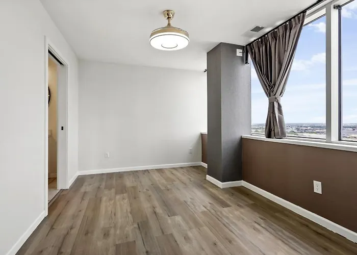 Luxury - Reese Tower